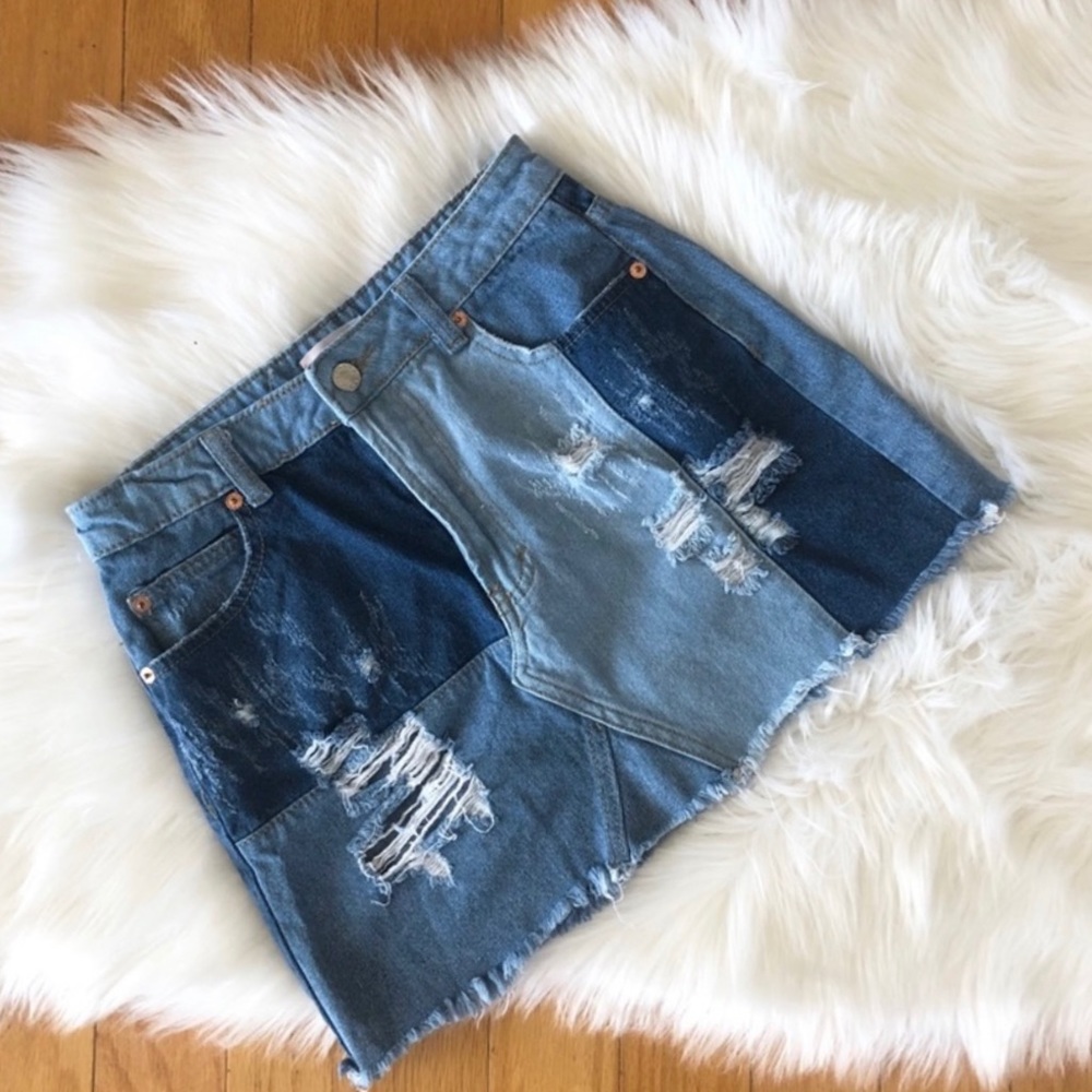 Sunset & Spring Patchy Destroyed Denim Mini Skirt… - image 5